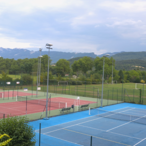Terrain de tennis Aouste-sur-sye